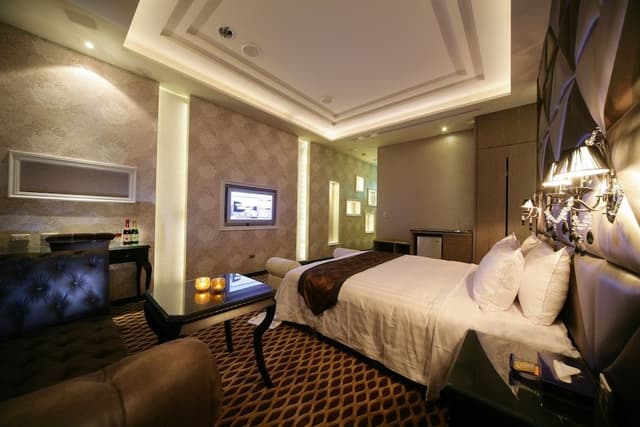 Business Double Room, Hot Tub