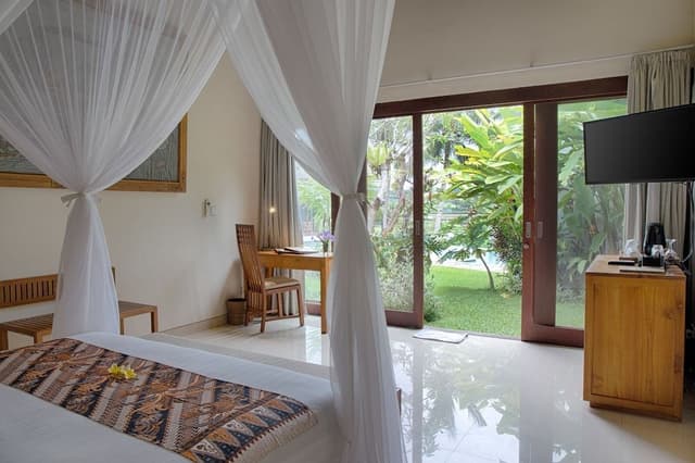 Royal Four Bedroom Pool Villa With Rice Field View