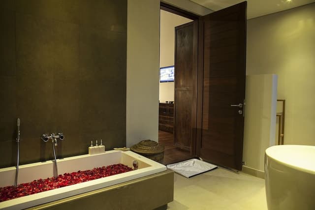 Royal Four Bedroom Pool Villa With Rice Field View