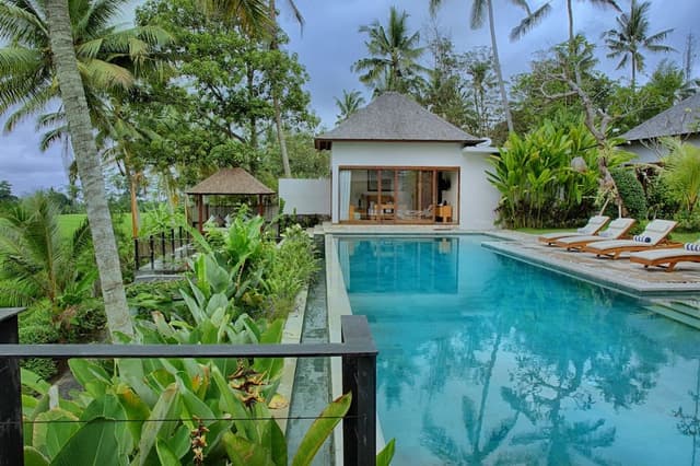 Royal Four Bedroom Pool Villa With Rice Field View