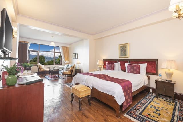 Deluxe Suite