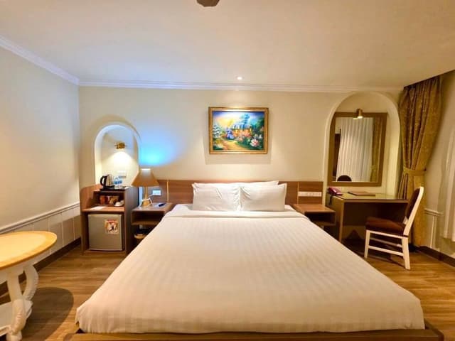 Executive Room