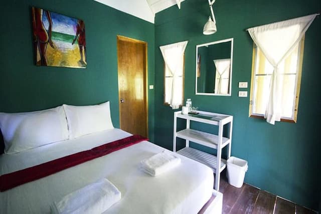 Wooden Bungalow (Fan Room)