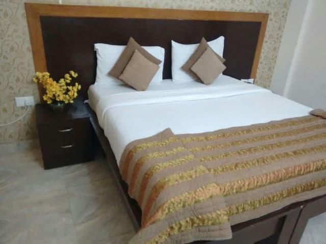 Super Deluxe Room