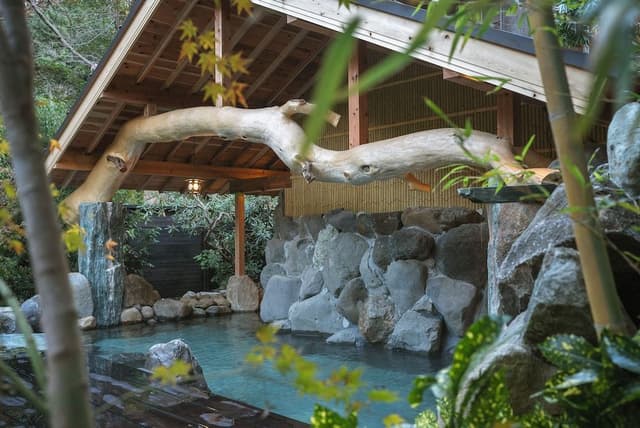 Shakunage Japanese style Luxury Villa with Outside Bath / River View