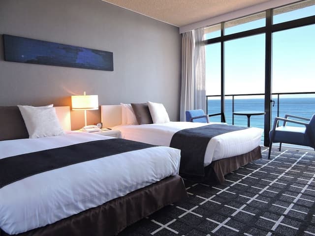 [Upper Floor] Ocean View Twin Room C (376 sqft) Non Smoking