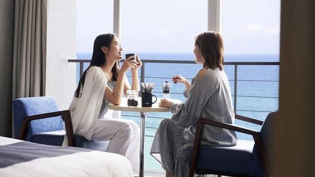 [Upper Floor] Ocean View Twin Room C (376 sqft) Non Smoking