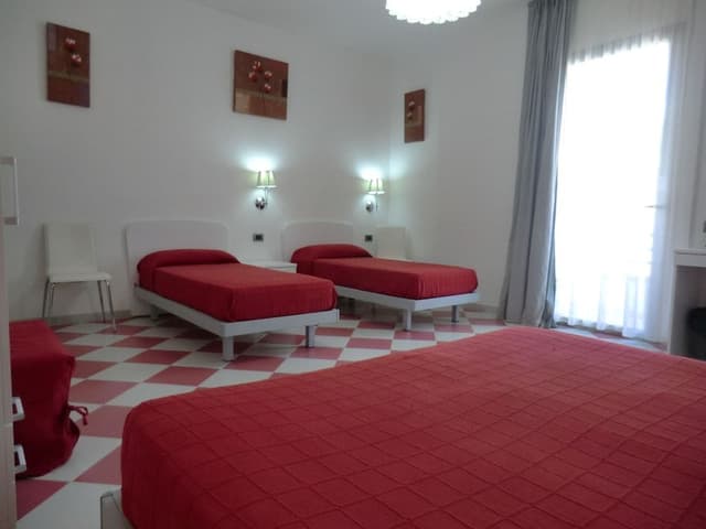 Quadruple Room, Ensuite, Garden View