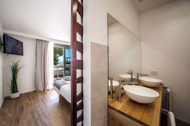 Deluxe Double Room - Jacuzzi, Sea View