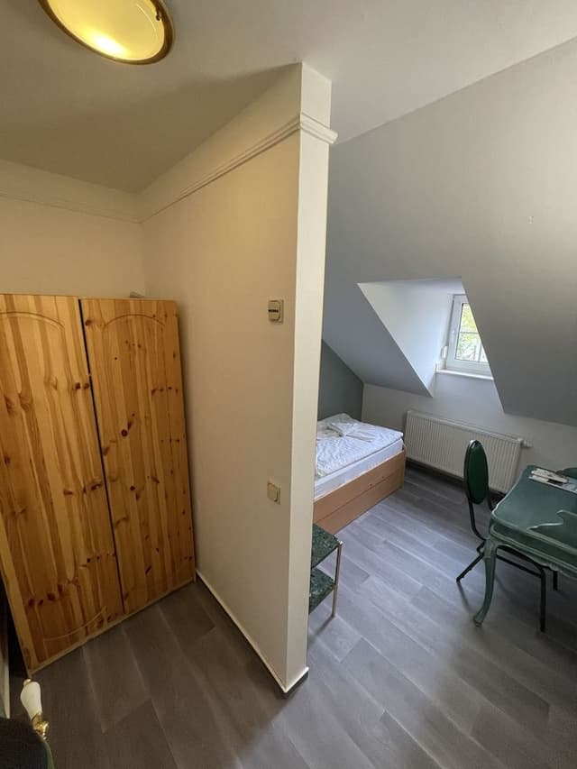 Economy Single Room