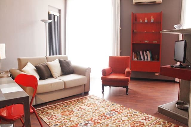 Studio (Red Rose Stradone S. maffei, 2)