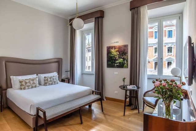 Suite, City View