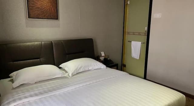 Standard Double Room, 1 King Bed
