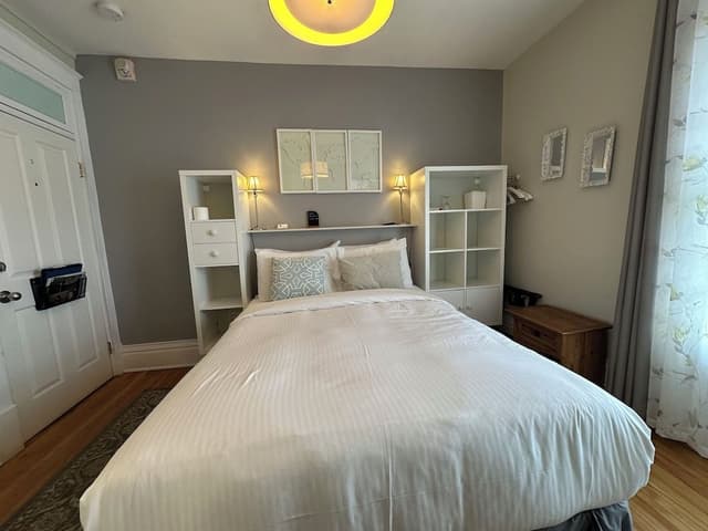 Standard Room, 1 Queen Bed, Non Smoking