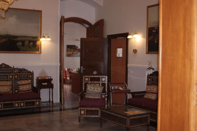 Suite, Garden View
