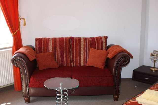 Suite, Garden View