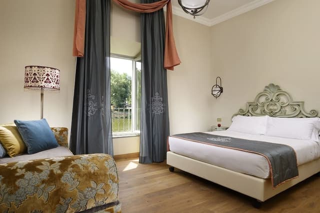 Suite (open space)