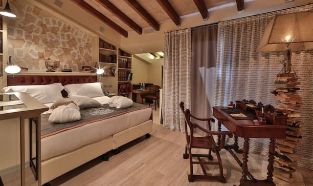 Junior Room (La Biblioteca)