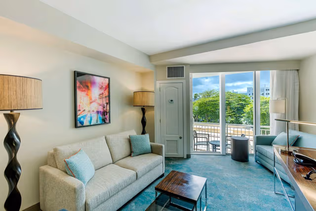 JR SUITE MOBILITY ACCESSIBLE RI SHWR - 1KNG