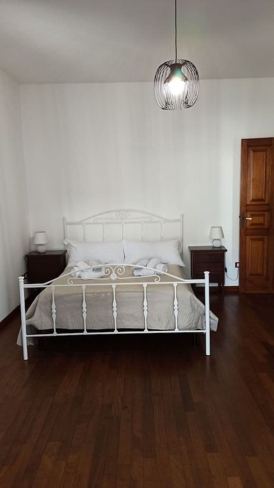 Family Room, 2 Bedrooms