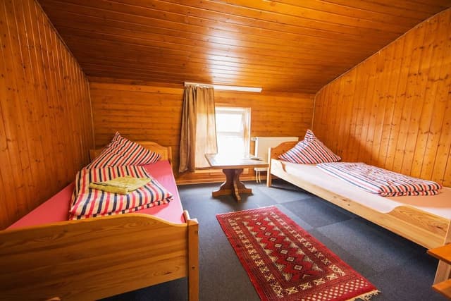 Standard Twin Room, Private Bathroom