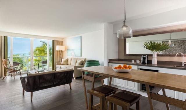 One Bedroom Oceanfront Suite King