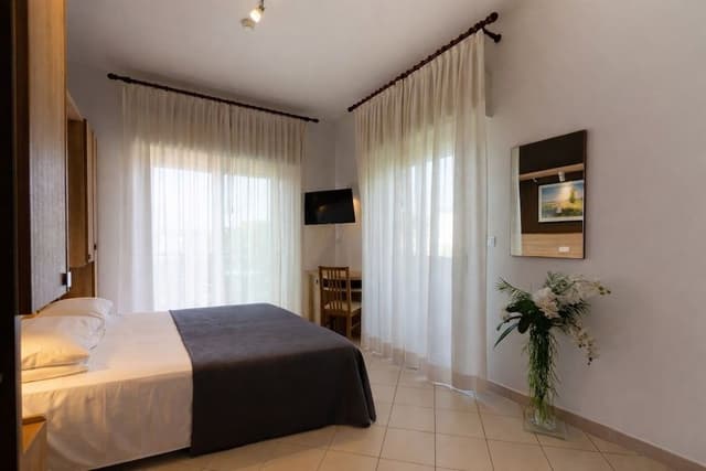Superior Double or Twin Room, City View, Corner