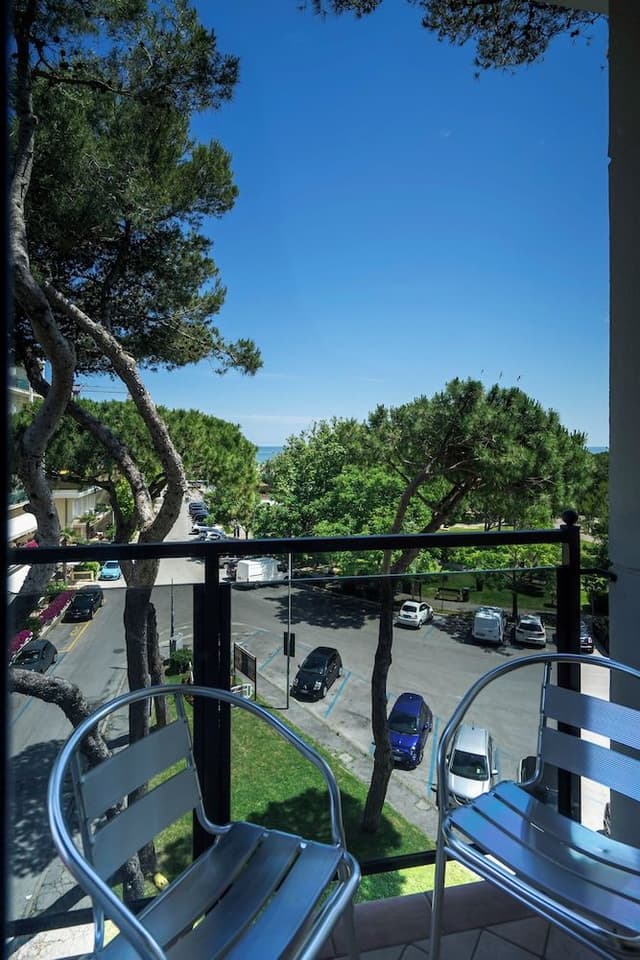 Superior Triple Room, Partial Sea View, Corner