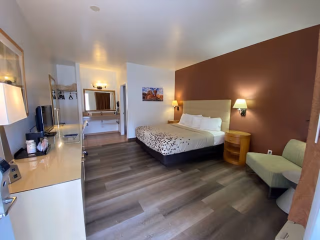 Deluxe Room, 1 King Bed