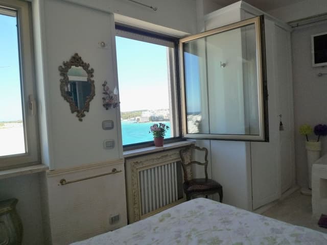Double Room (Oxygene)