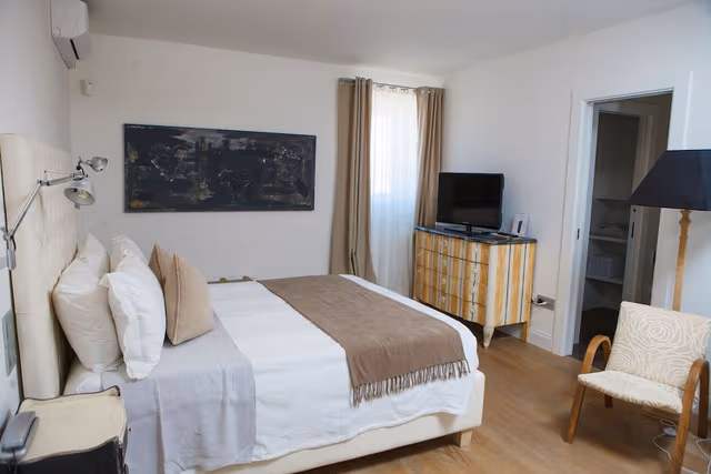 Double Room