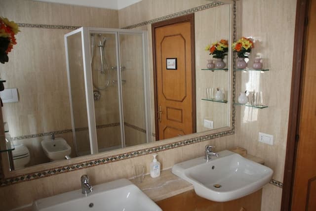 Triple Room, Ensuite