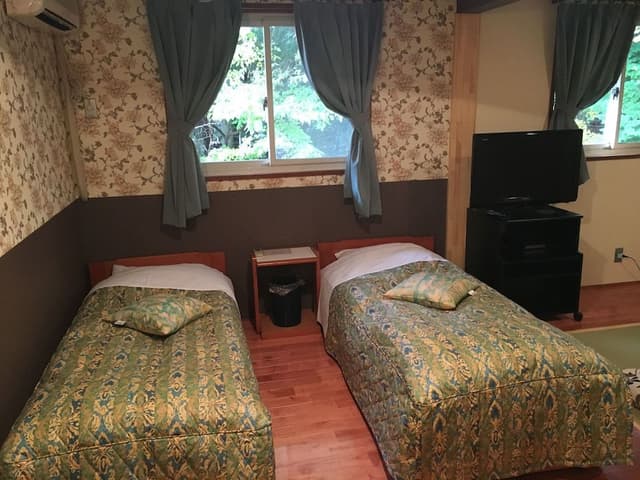 Twin Room, Shared Bathroom