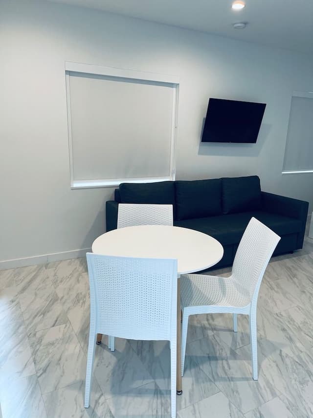 Junior Studio Suite