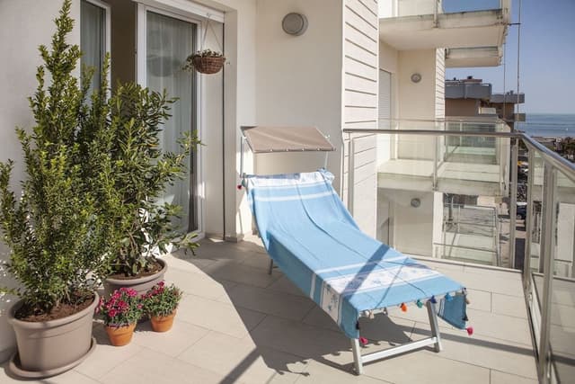 Deluxe Studio, Balcony