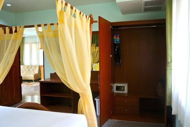 1-Bedroom Villa with Pool View