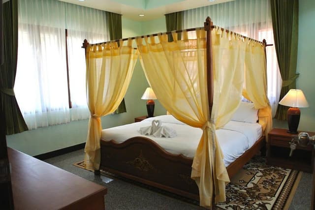 1-Bedroom Villa with Pool View