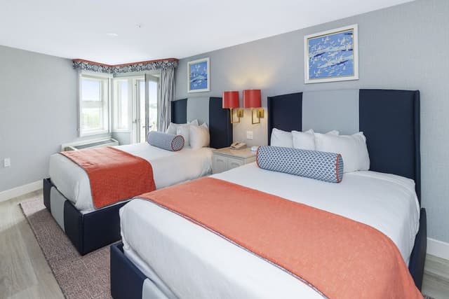 2 Queens Atrium Limited Ocean View