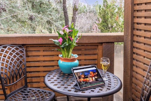 The Gray Pine, 1 King Bed, Private Bathroom, Mountain View