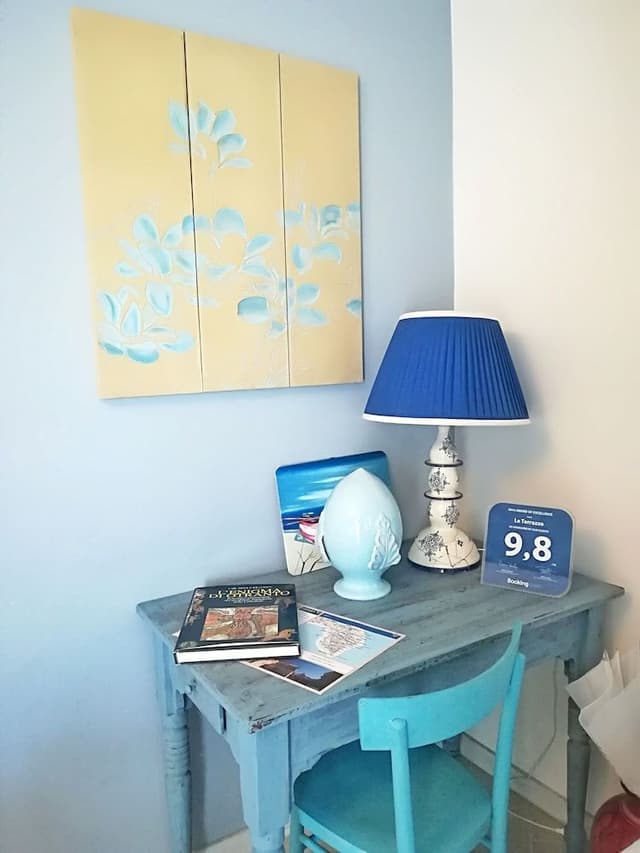 Deluxe Apartment, 2 Bedrooms, Kitchen, Courtyard View