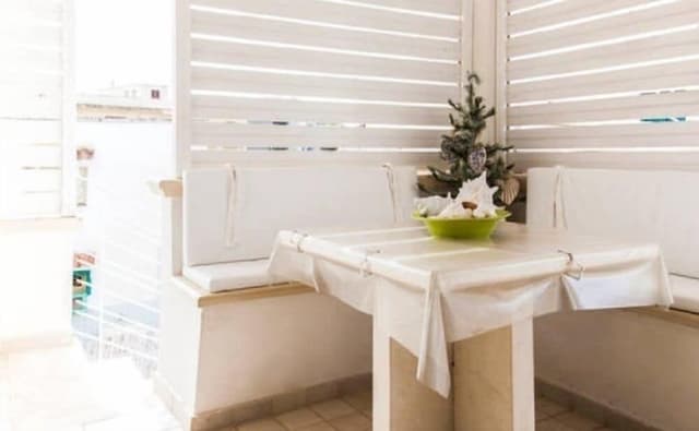 Luxury Apartment, 2 Bedrooms, Kitchen, Tower