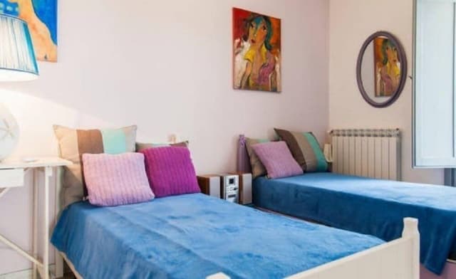 Luxury Apartment, 2 Bedrooms, Kitchen, Tower