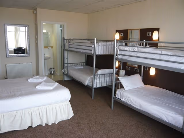 Suite, Ensuite, Sea View (2 Adults+ 4 Kids Under 15)