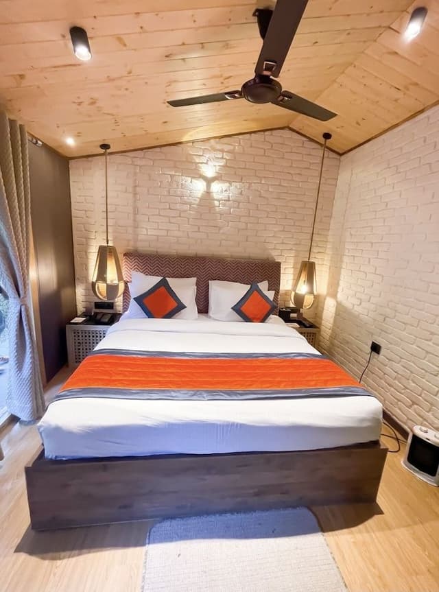 Deluxe Tent
