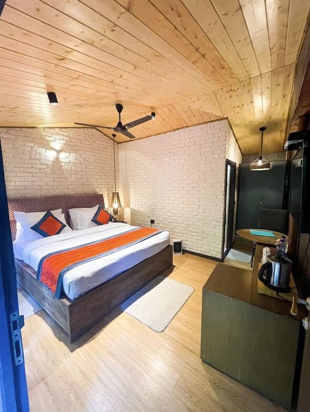 Deluxe Tent