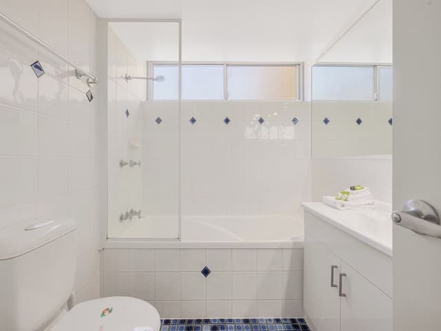 Standard Apartment, Multiple Bedrooms, Non Smoking, Kitchen (3 Bed Standard)