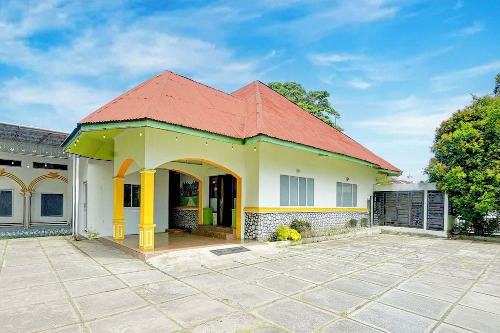 Hotel Ranah Bundo