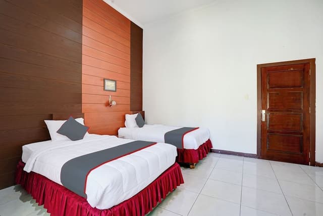 Deluxe Twin Room