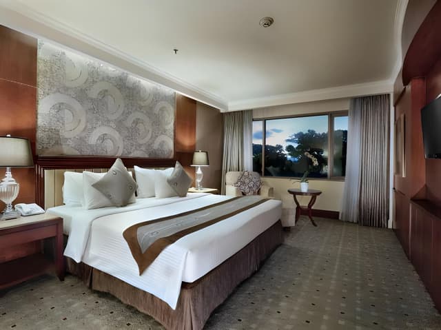 ASTON Tropicana Suite