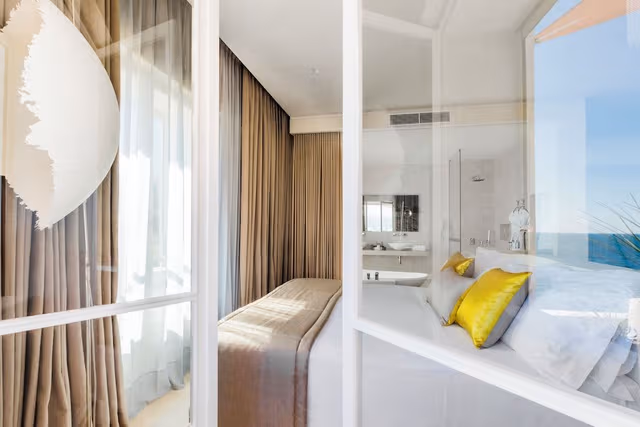 Romantic Suite, Sea View